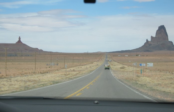 Rijden naar de Monument Valley   